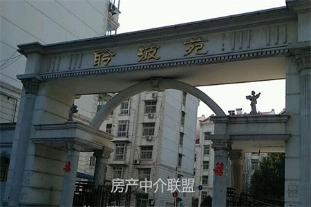 城南德馨花园3室108万108m2出售